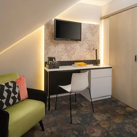 Boutique Atrium 4*