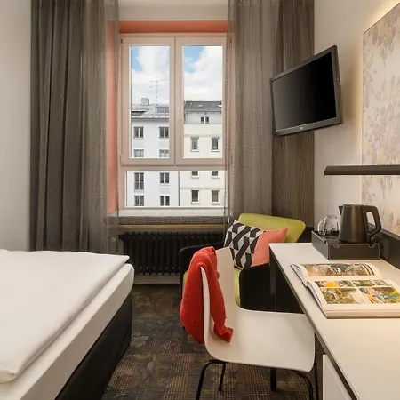 מלון Boutique Atrium