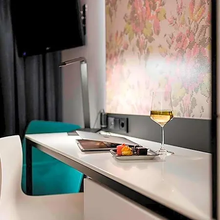 酒店 Boutique Atrium 4*