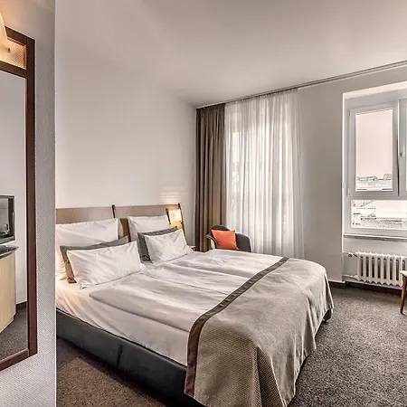 Boutique Atrium 4*