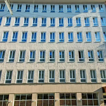 Boutique Atrium 4*