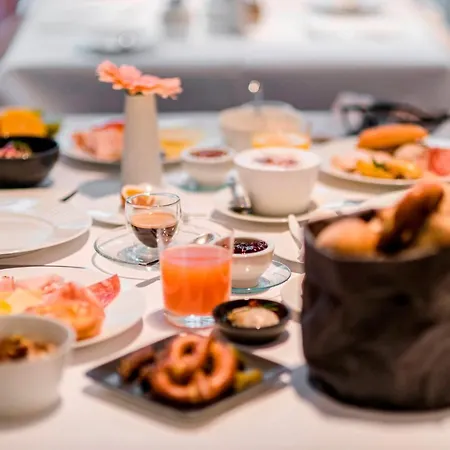Ξενοδοχείο Boutique Atrium 4*