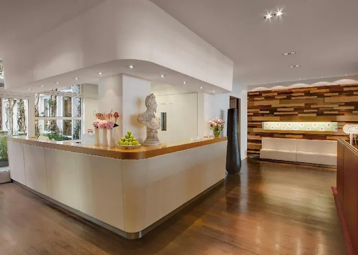 Boutique Atrium 4* München