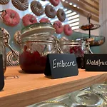 Boutique Atrium מלון 4*