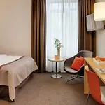 Boutique Atrium מלון 4*