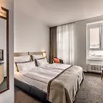 Boutique Atrium 4*