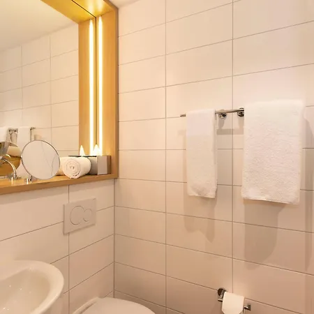 Boutique Atrium 4*